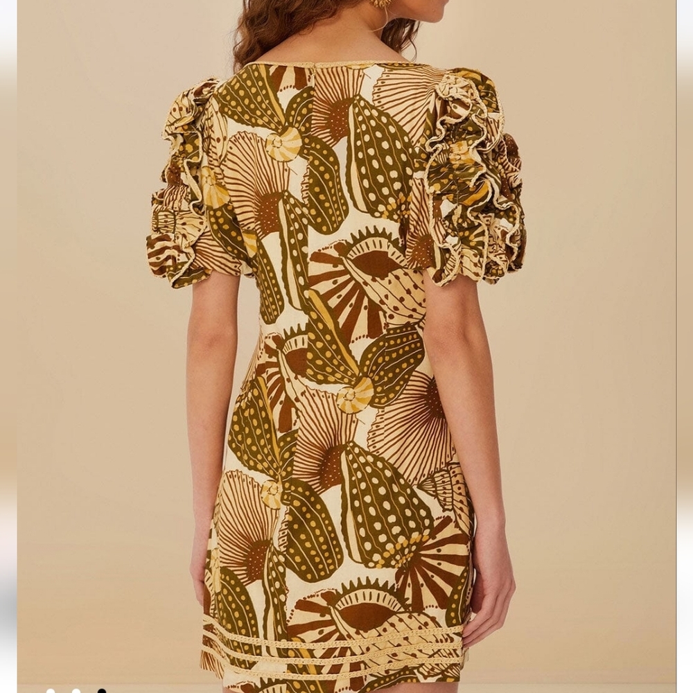 FARM Rio Multicolor Puff Sleeve Dress Sand Shell - Picture 2 of 3